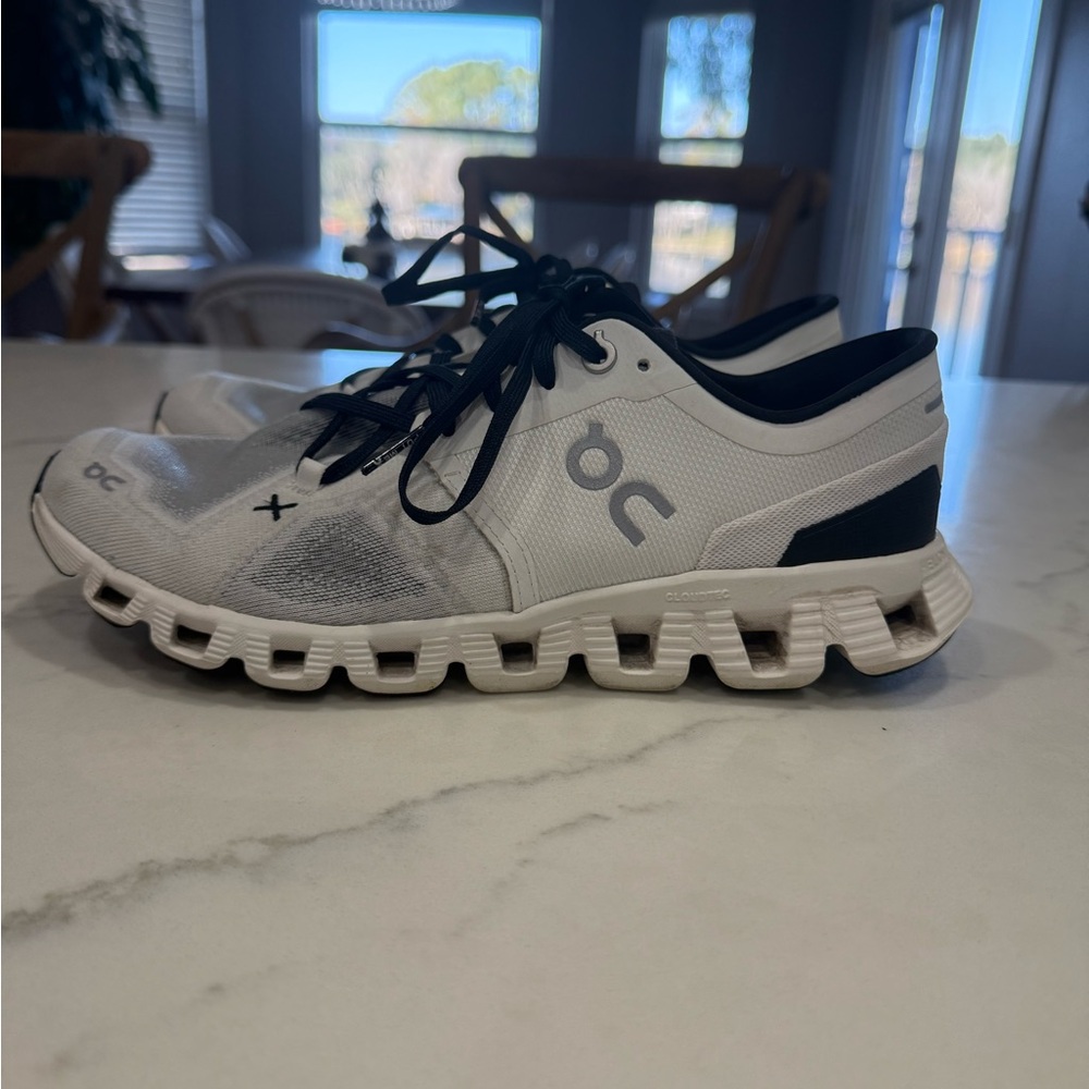 Women's On Cloud X 3, White/Black, 8.5